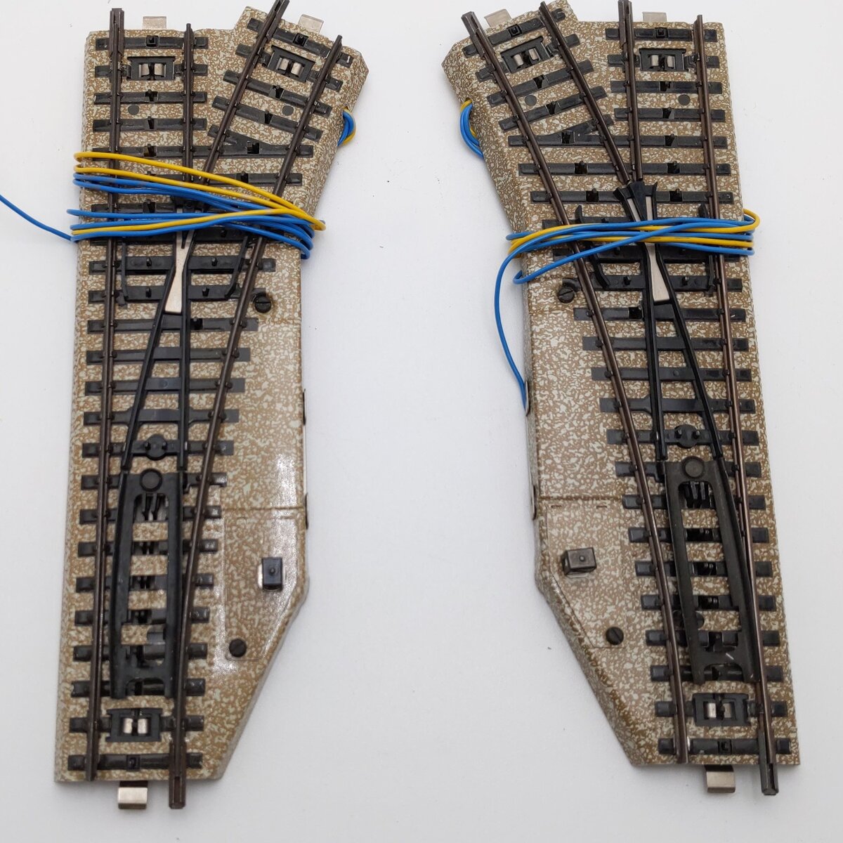 Marklin 5202 HO Scale Left & Right Remote Switch Pair EX