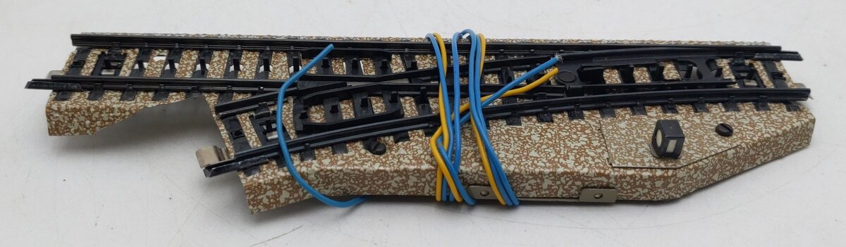 Marklin 5138 HO 22° Left Hand Solenoid-Operated Switch Turnout EX