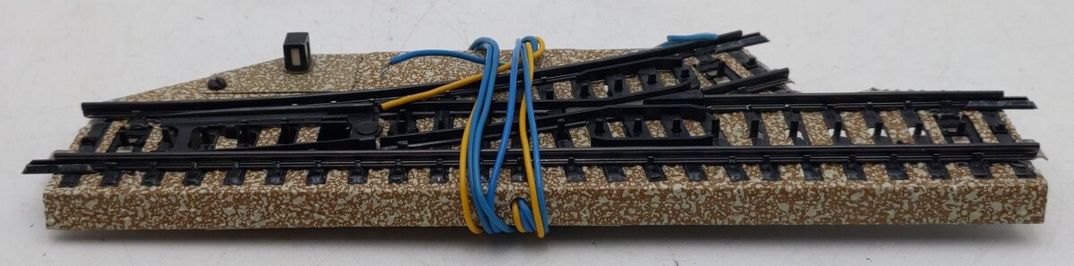 Marklin 5138 HO 22° Left Hand Solenoid-Operated Switch Turnout EX