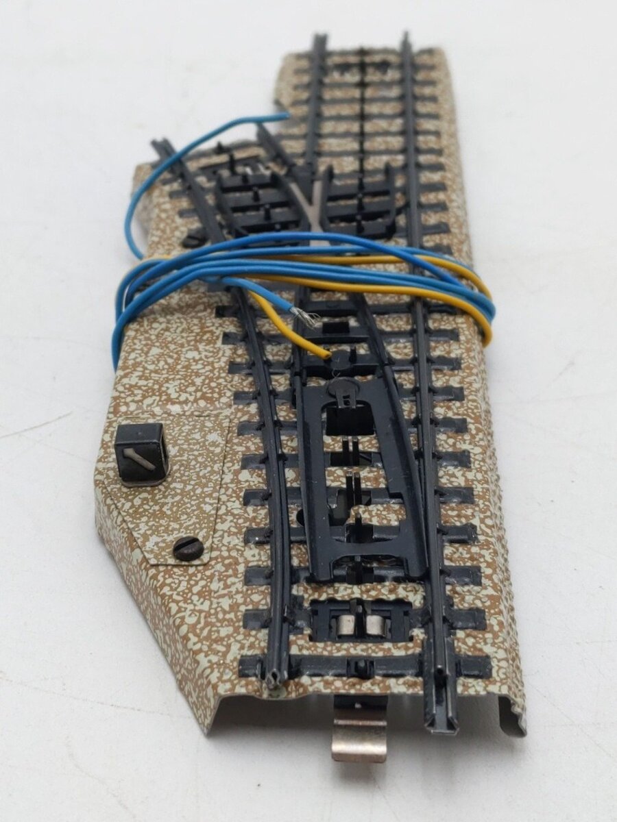 Marklin 5138 HO 22° Left Hand Solenoid-Operated Switch Turnout EX