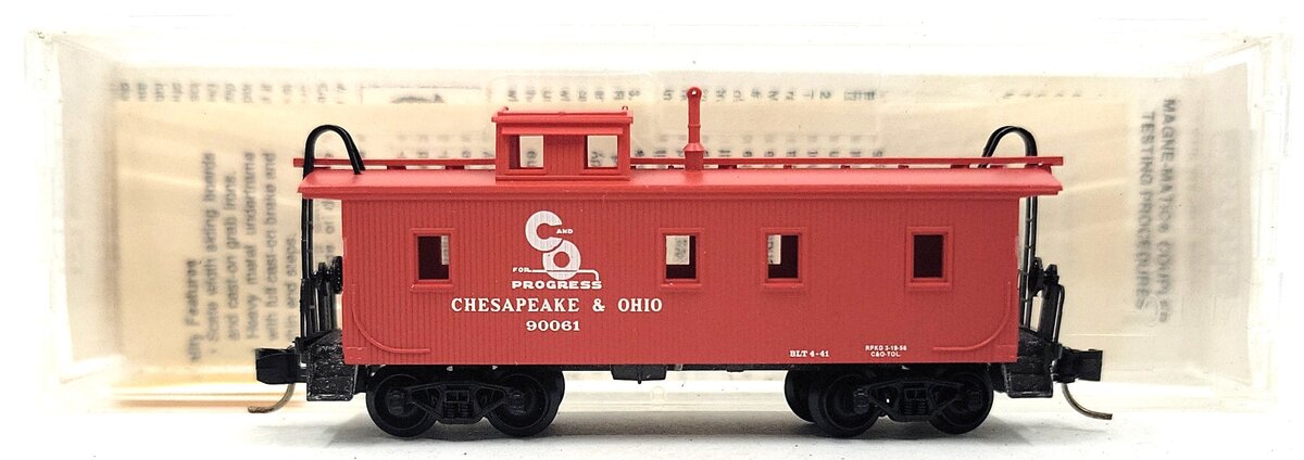 Micro-Trains 05000190 N C&O 34' Wooden Sheathed Cupola Caboose #90061 EX/Box
