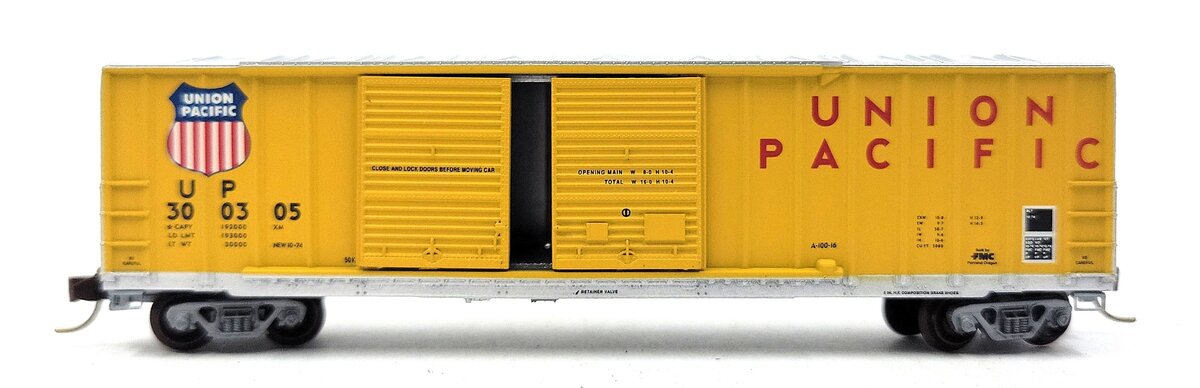 Micro-Trains 03000180 N Union Pacific 50' Double Door Rib Side Boxcar #300305 LN/Box