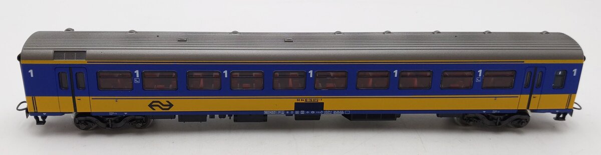 Marklin 4164 HO 1nd Class Intercity Passenger Car W/ Interior #50 84 10-70 672-7 EX/Box