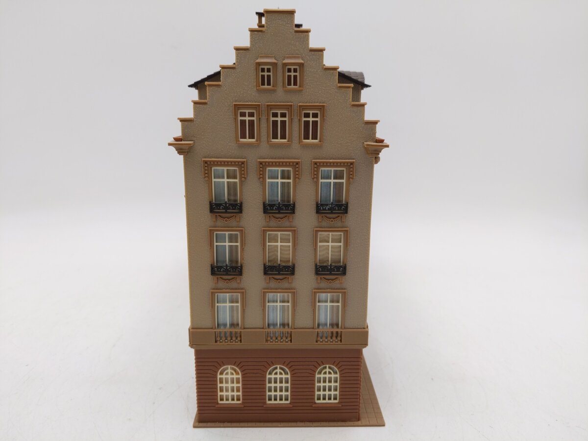 Vollmer 3776 HO Kurhaus Hotel Building Kit (Assembled) EX