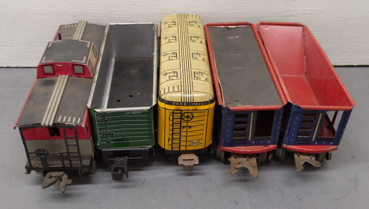 Marx Vintage O Gauge Freight Cars: #554, #554, #10971, #28500, #20102 [5] EX