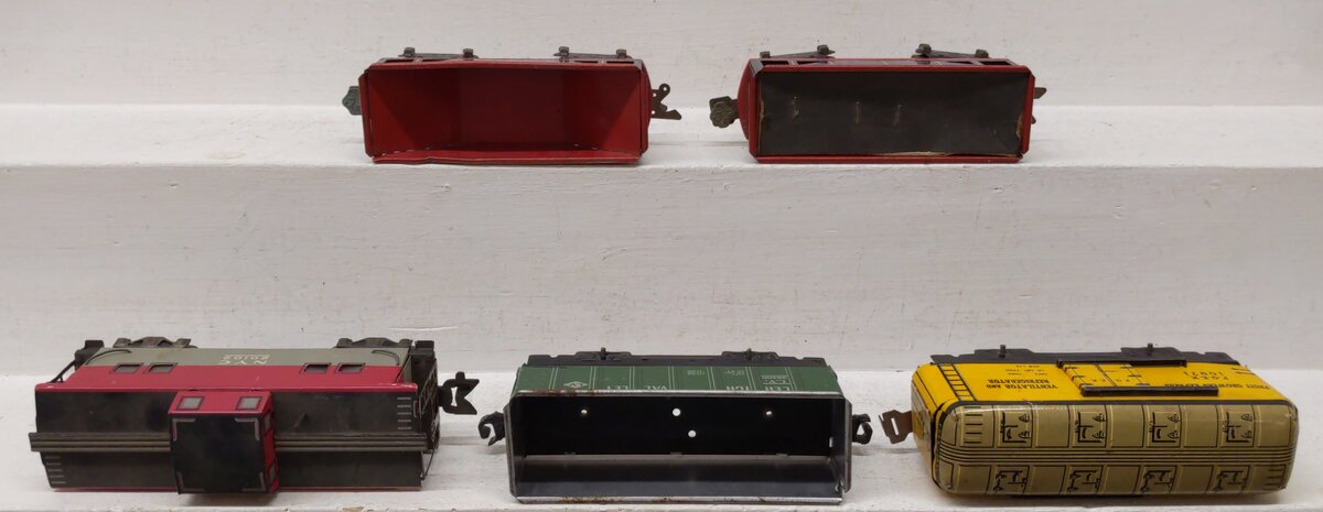 Marx Vintage O Gauge Freight Cars: #554, #554, #10971, #28500, #20102 [5] EX