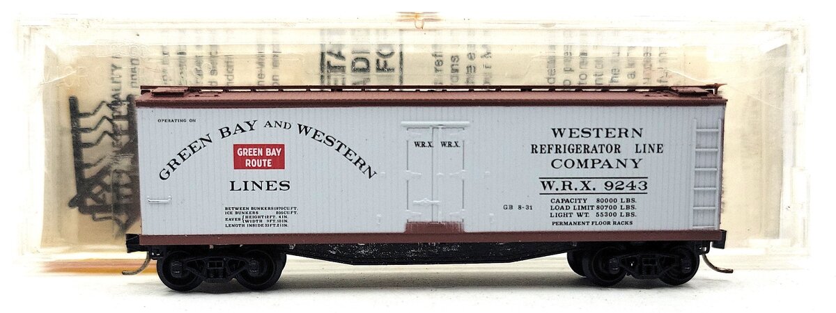 Micro-Trains 04900310 N Green Bay & Western 40' Double Sheathed Reefer #9243 EX/Box