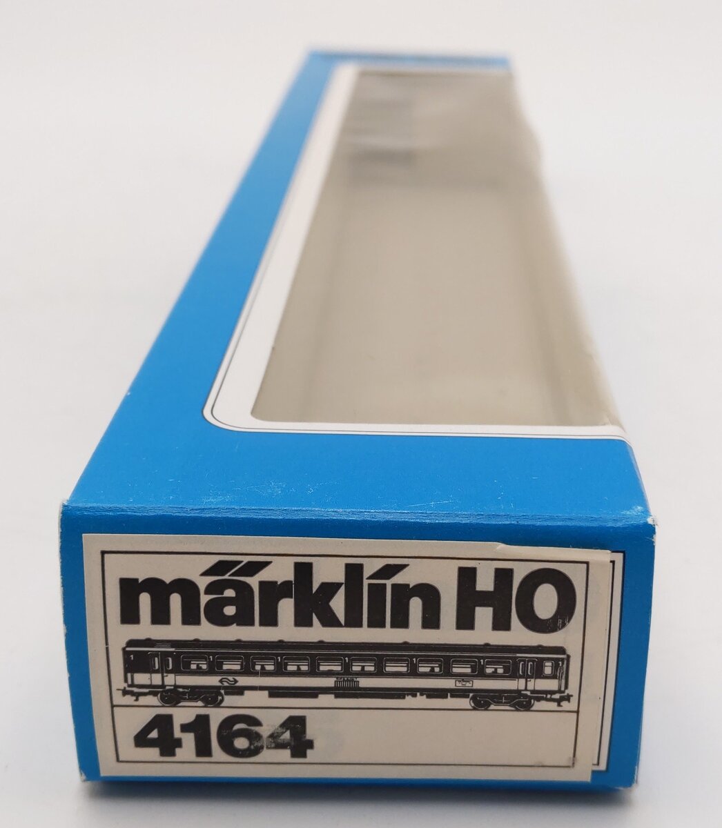 Marklin 4164 HO 1nd Class Intercity Passenger Car W/ Interior #50 84 10-70 672-7 EX/Box
