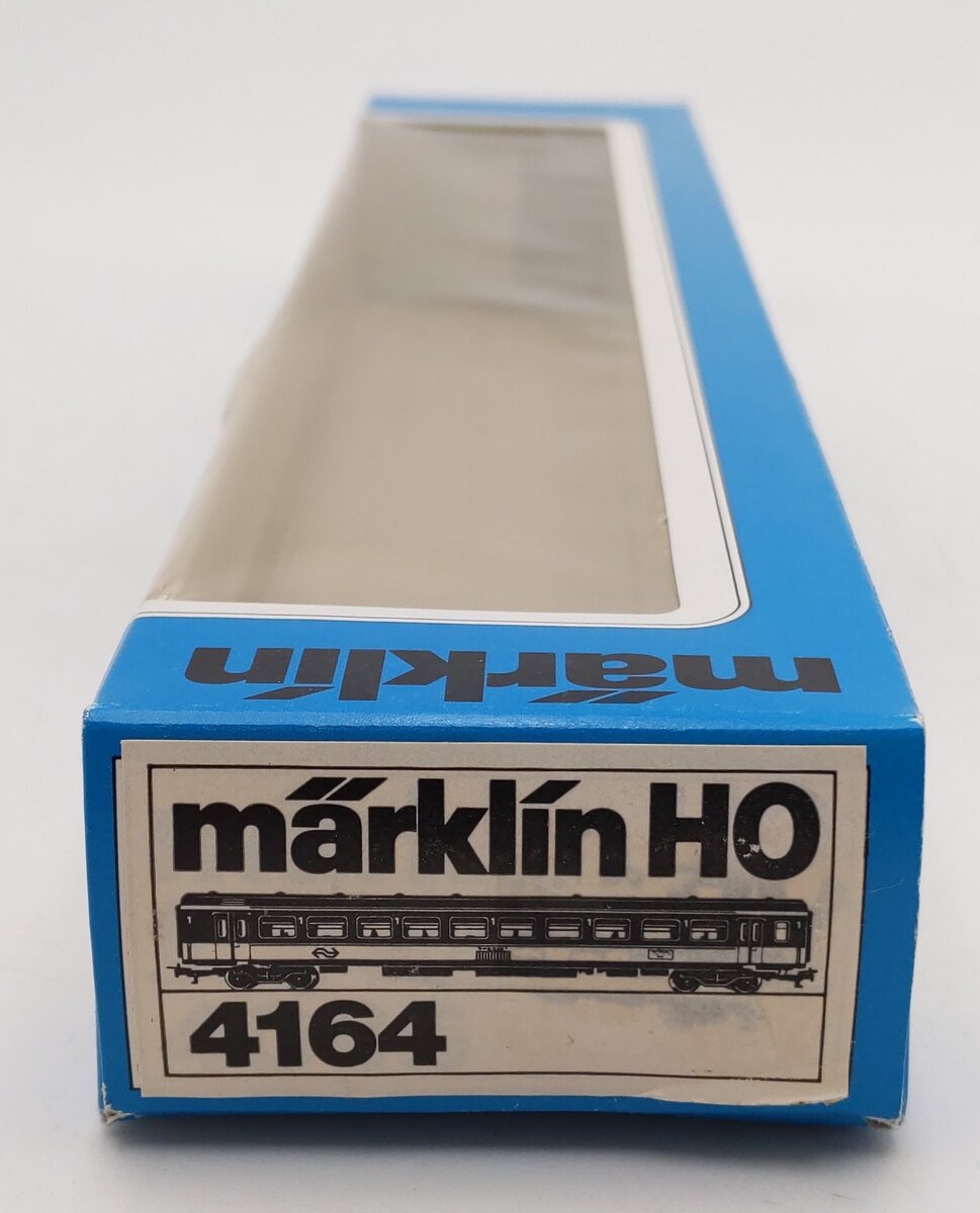 Marklin 4164 HO 1nd Class Intercity Passenger Car W/ Interior #50 84 10-70 672-7 EX/Box