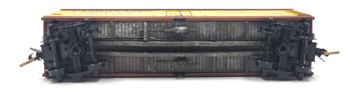 Micro-Trains 04900460 N Land O' Lakes 40' Double Sheathed Wood Reefer #10122 EX/Box