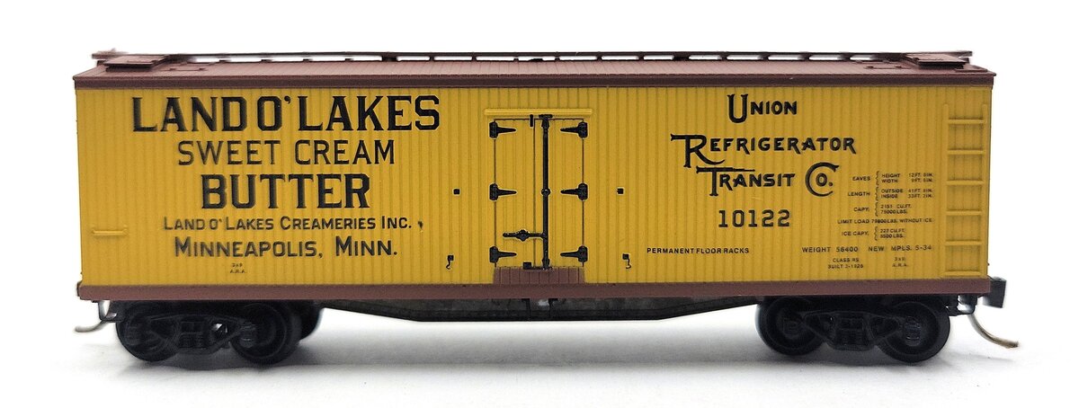 Micro-Trains 04900460 N Land O' Lakes 40' Double Sheathed Wood Reefer #10122 EX/Box