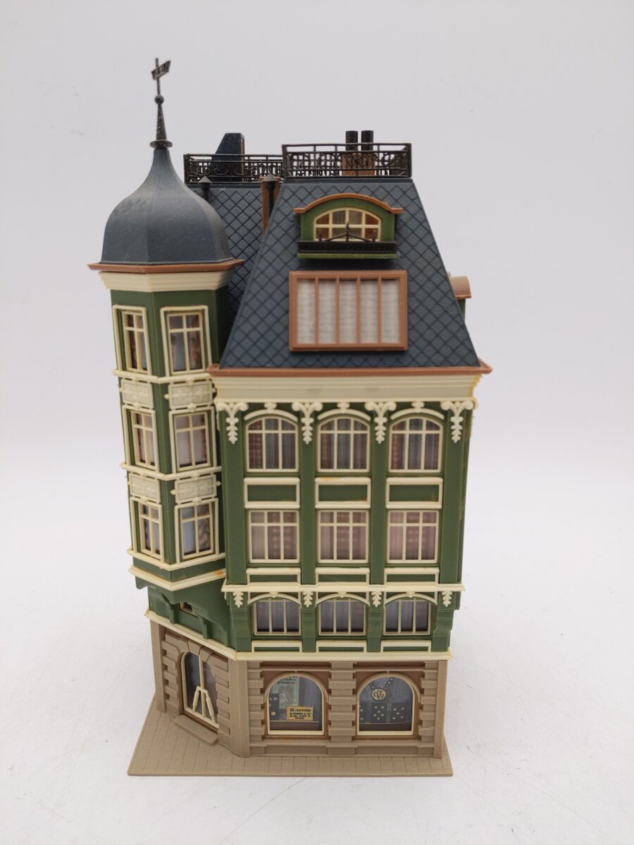 Vollmer 43771 HO 4-Story Bank Building Kit EX