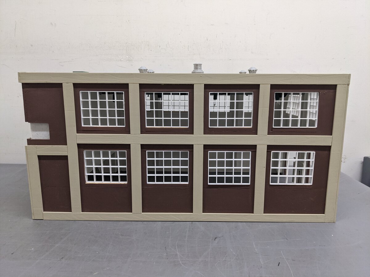O Gauge Custom Train Depot