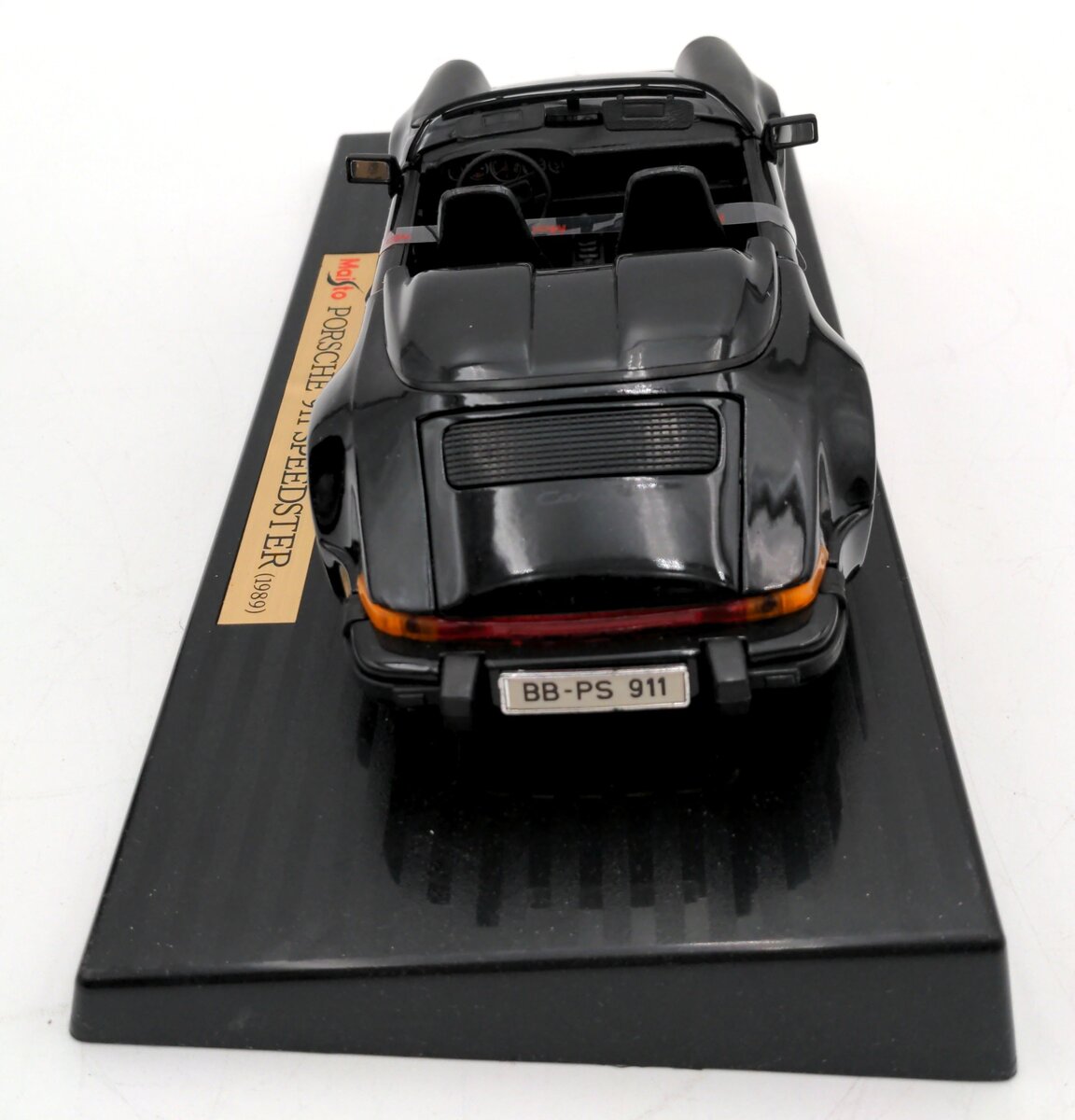 Maisto 31802 1:18 Scale Diecast Porsche 1989 911 Speedster EX/Box