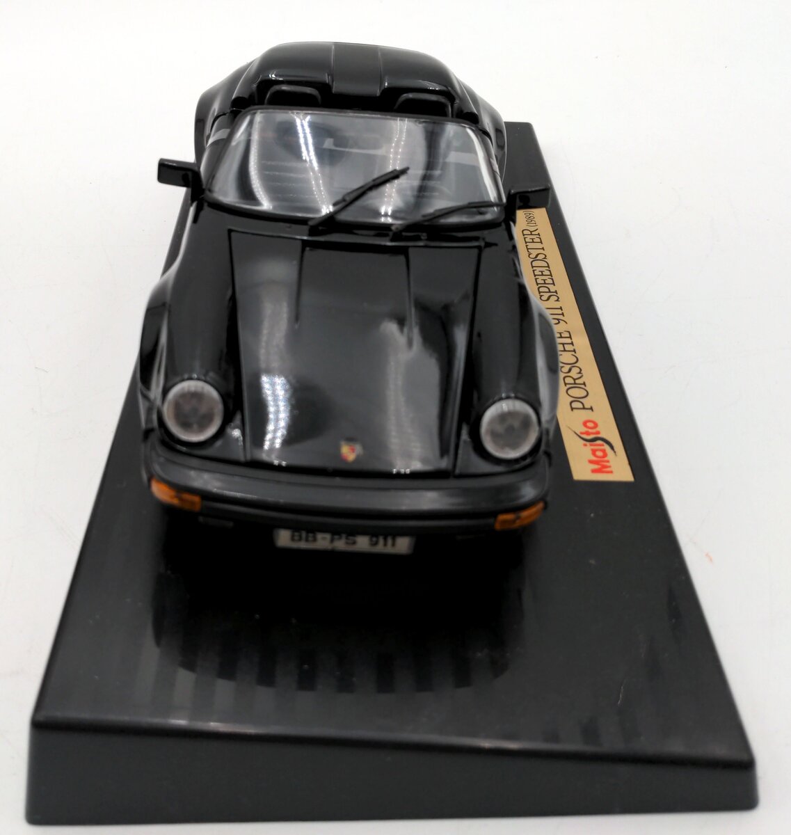 Maisto 31802 1:18 Scale Diecast Porsche 1989 911 Speedster EX/Box
