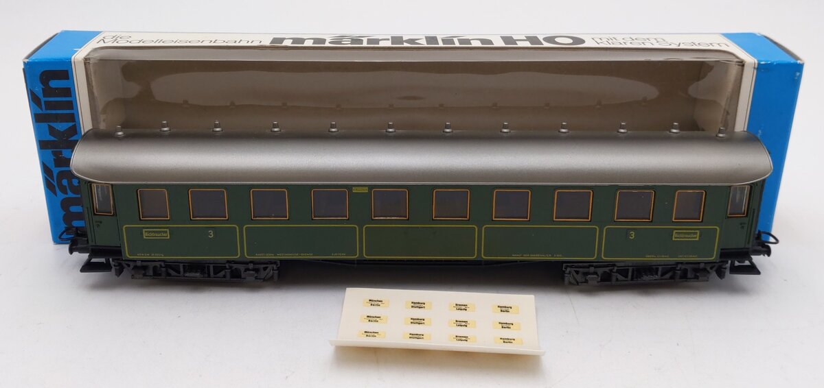 Marklin 4135 HO Scale Nichtroucher 3rd Class Passenger Car EX/Box