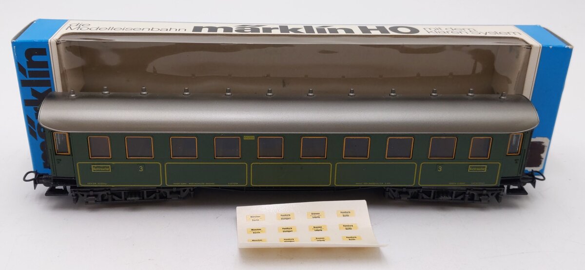Marklin 4135 HO Scale Nichtroucher 3rd Class Passenger Car EX/Box