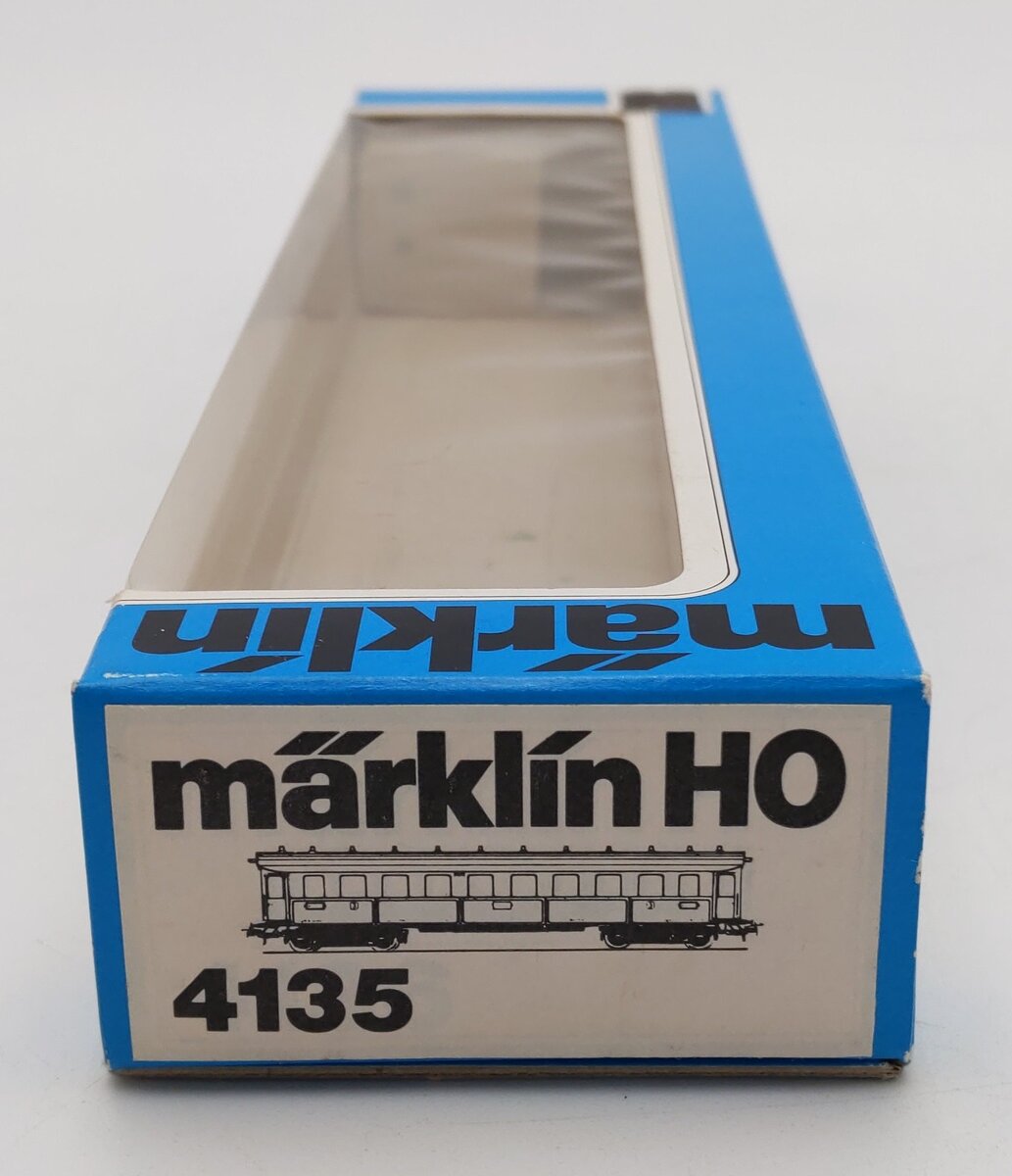 Marklin 4135 HO Scale Nichtroucher 3rd Class Passenger Car EX/Box