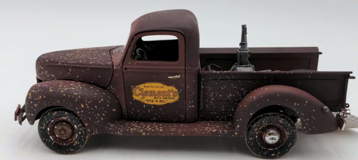 Franklin Mint B11YS96 1:24 Scale Diecast 1940 Ford Pick Up Clements Auto Salvage LN
