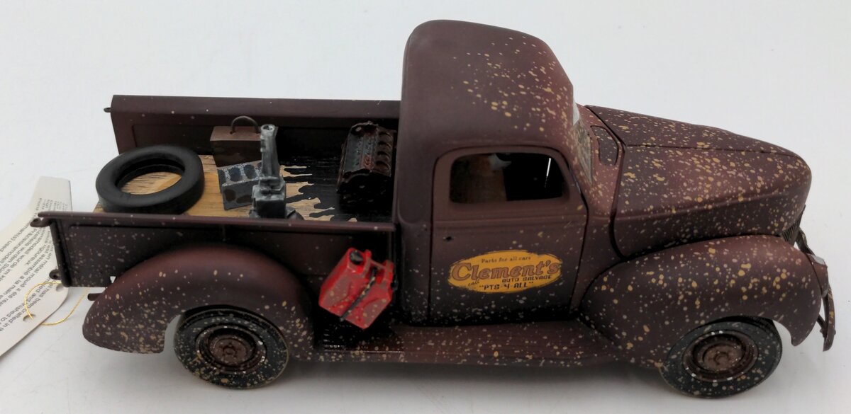 Franklin Mint B11YS96 1:24 Scale Diecast 1940 Ford Pick Up Clements Auto Salvage LN