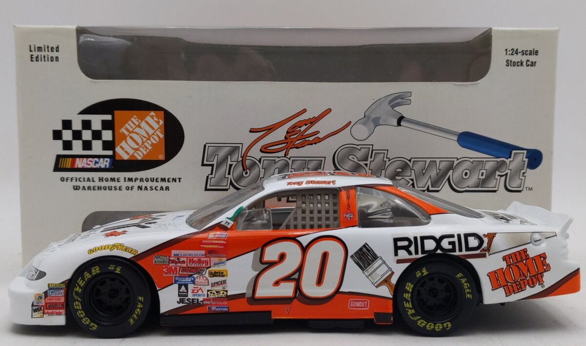 Action Racing 1999 Tony Stewart 20 Home Depot 1:24 Scale Action Grand Prix EX/Box