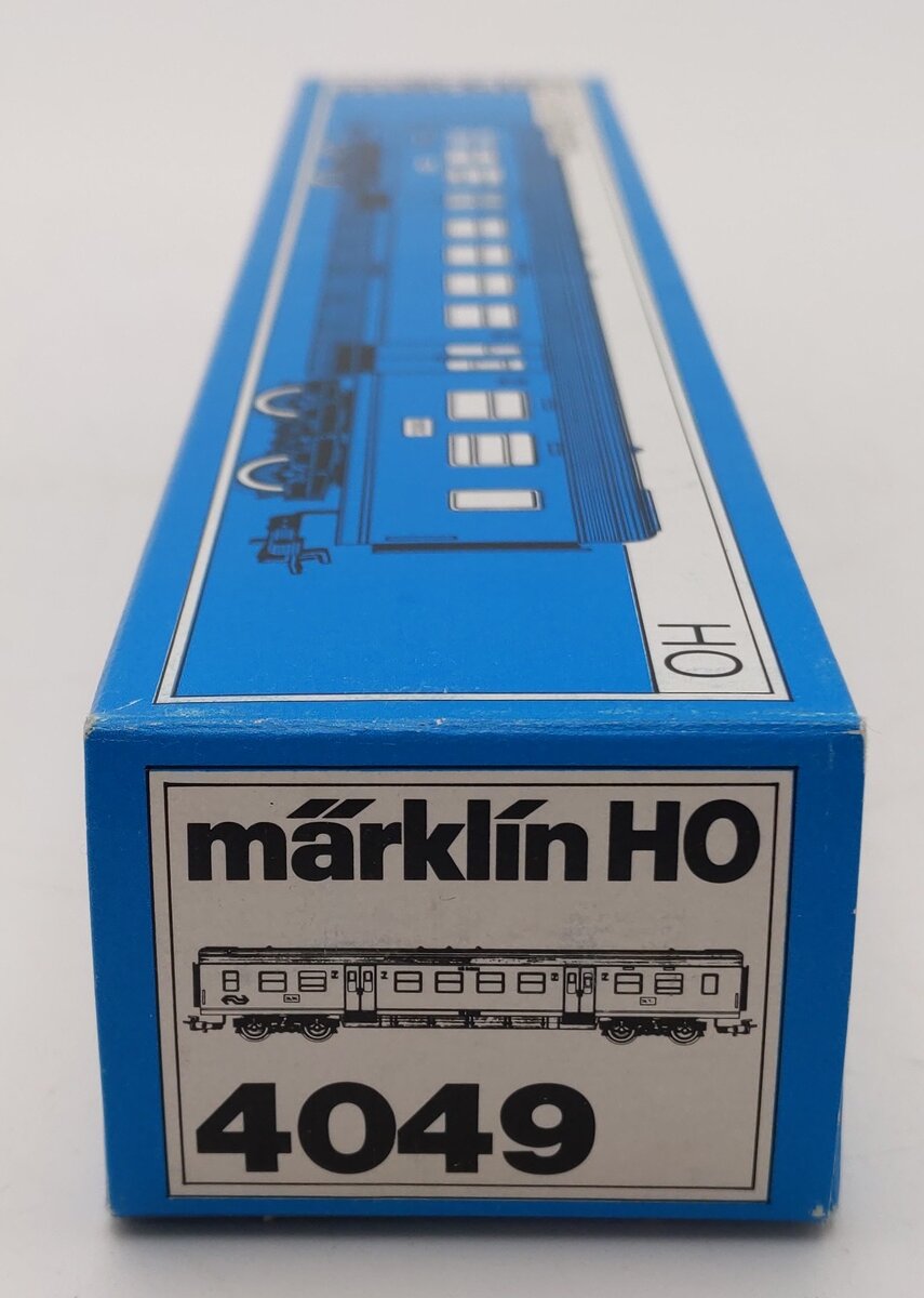 Marklin 4049 HO Scale 2nd Class Express Coach NS B #6692 EX/Box