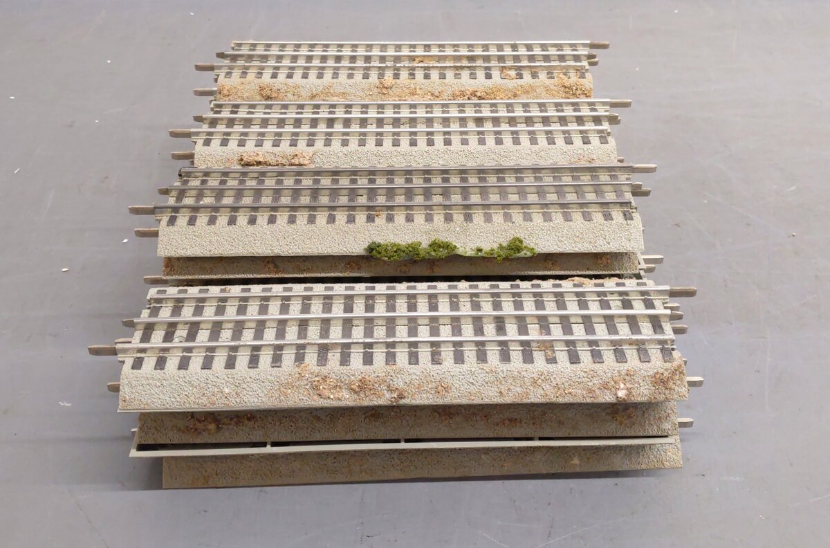 Lionel 6-12014 O Gauge FasTrack 10 Inch Straight Track Sections (23) VG
