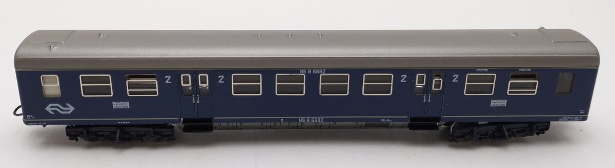 Marklin 4049 HO Scale 2nd Class Express Coach NS B #6692 EX/Box
