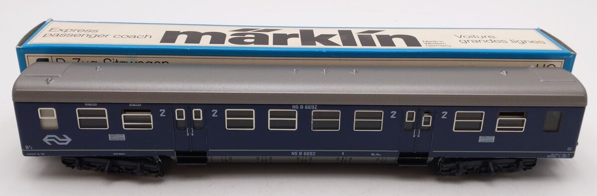 Marklin 4049 HO Scale 2nd Class Express Coach NS B #6692 EX/Box