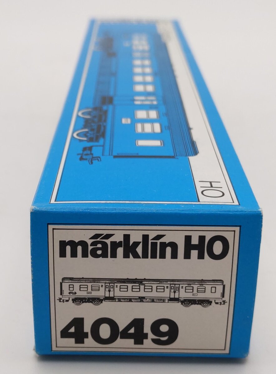 Marklin 4049 HO Scale 2nd Class Express Coach NS B #6692 EX/Box