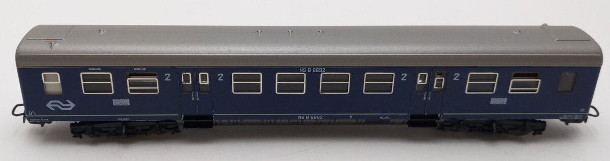 Marklin 4049 HO Scale 2nd Class Express Coach NS B #6692 EX/Box