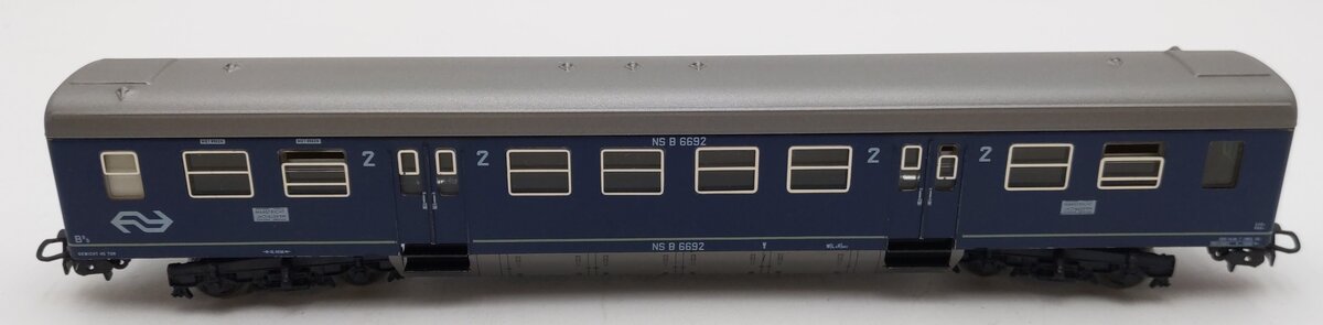 Marklin 4049 HO Scale 2nd Class Express Coach NS B #6692 EX/Box