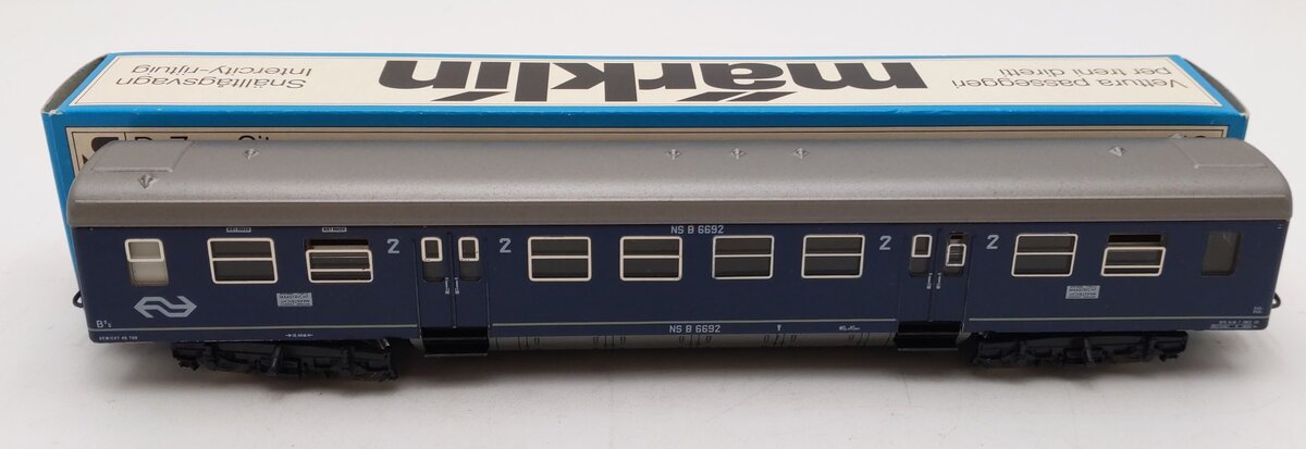 Marklin 4049 HO Scale 2nd Class Express Coach NS B #6692 EX/Box