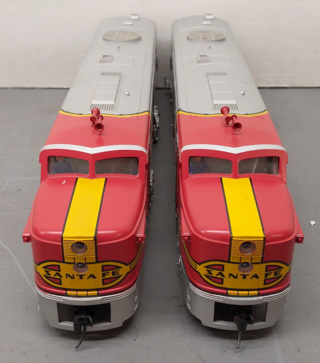 MTH 20-2024-2 O Scale 2-Rail Santa Fe Alco PA AA 2 Rail Horn Diesel (Set of 2) EX/Box