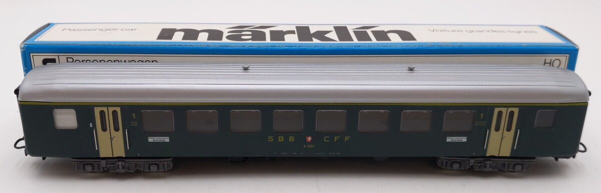 Marklin 4066 HO Scale Passenger Coach of the Swiss Railways #A2561 EX/Box