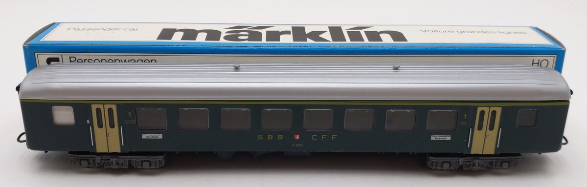 Marklin 4066 HO Scale Passenger Coach of the Swiss Railways #A2561 EX/Box