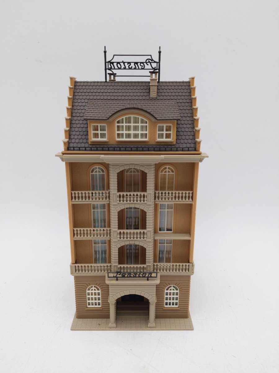 Vollmer 23799 HO Scale Pension Hotel EX