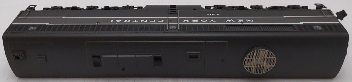 MTH 30-2730-3 New York Central Alco PA B Unit Non-Powered Diesel Engine #4302 VG/Box