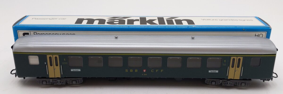 Marklin 4066 HO Scale Passenger Coach of the Swiss Railways #A2561 EX/Box