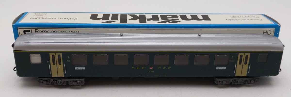 Marklin 4066 HO Scale Passenger Coach of the Swiss Railways #A2561 EX/Box