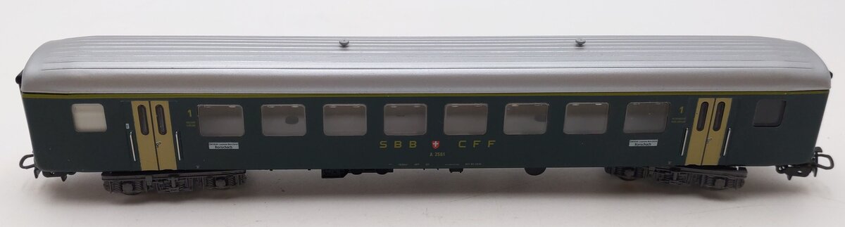 Marklin 4066 HO Scale Passenger Coach of the Swiss Railways #A2561 EX/Box