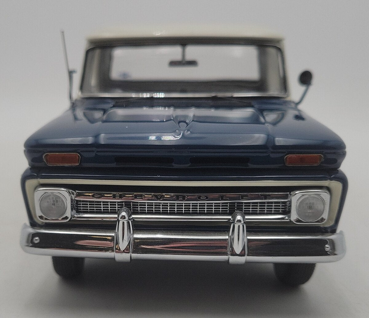 Danbury Mint 598-03 1:24 Diecast 1966 Chevrolet C10 Pick-Up Truck in Dark Blue EX