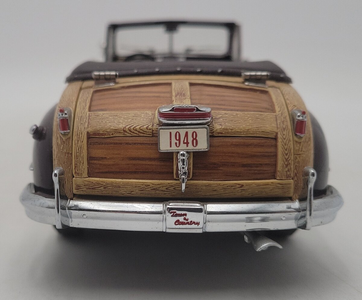 Danbury Mint 1:24 1948 Chrysler Town & Country Convertible EX/Box
