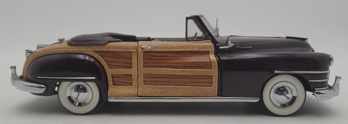 Danbury Mint 1:24 1948 Chrysler Town & Country Convertible EX/Box