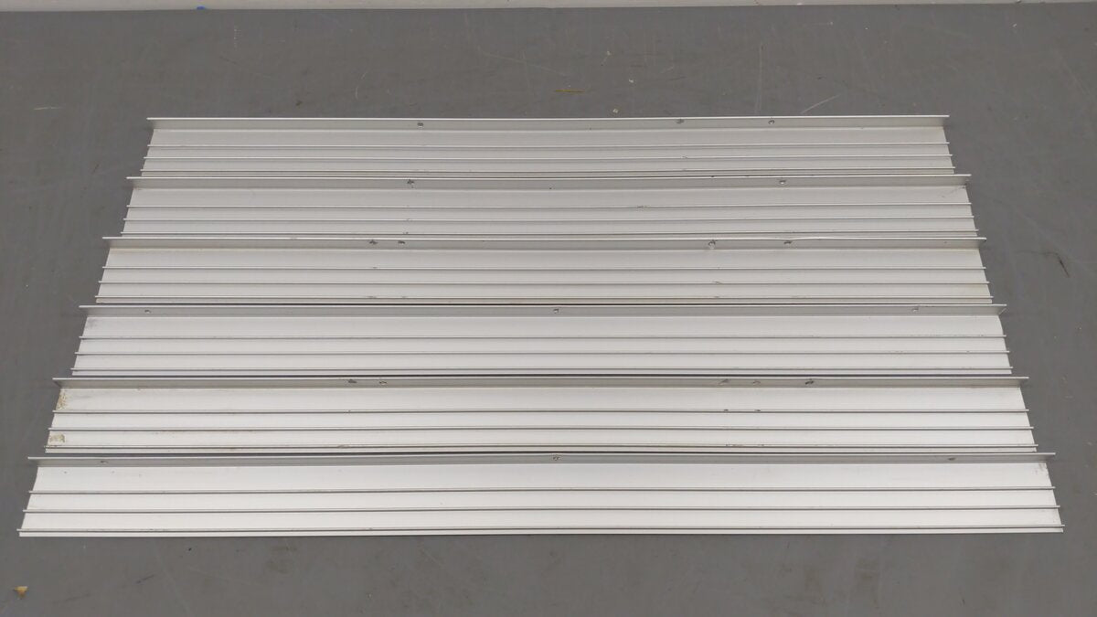 Railrax Closeouts O Shelf Section 3-Foot x 2-5/8