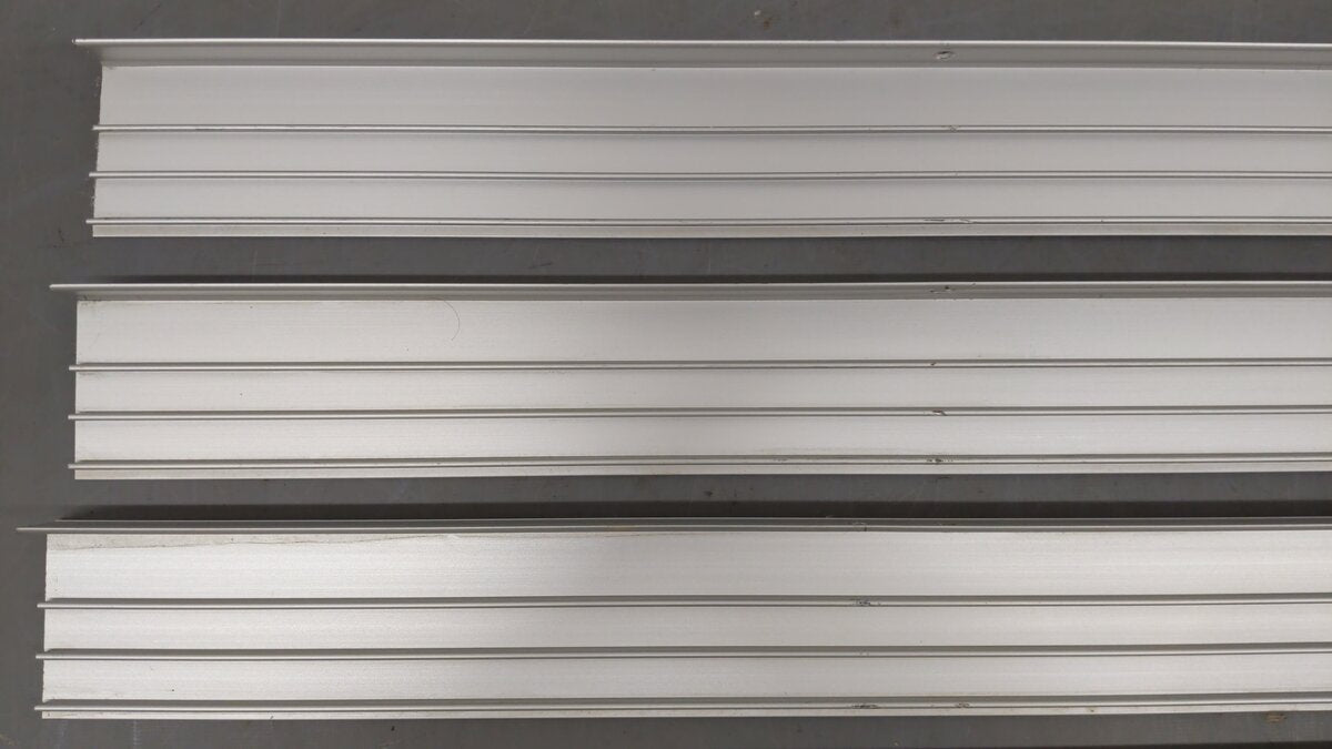 Railrax Closeouts O Shelf Section 3-Foot x 2-5/8