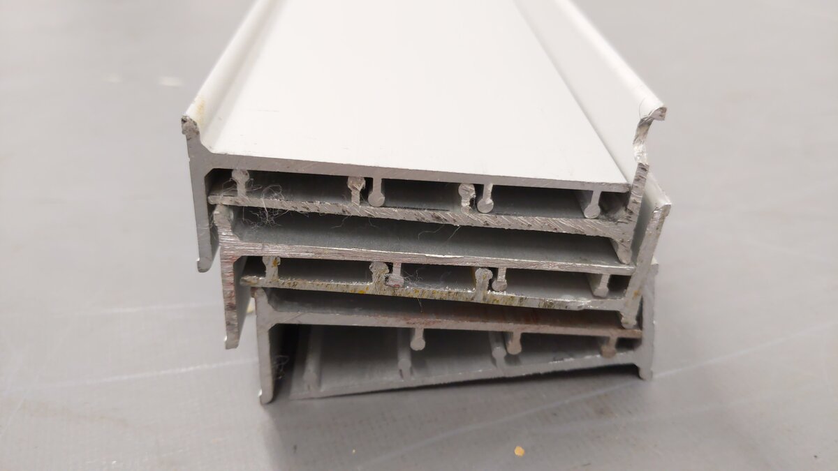 Railrax Closeouts O Shelf Section 3-Foot x 2-5/8