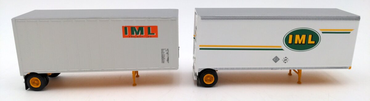 Athearn 91135 HO IML Freight Freightliner & 2-28'' Trailers VG/Box