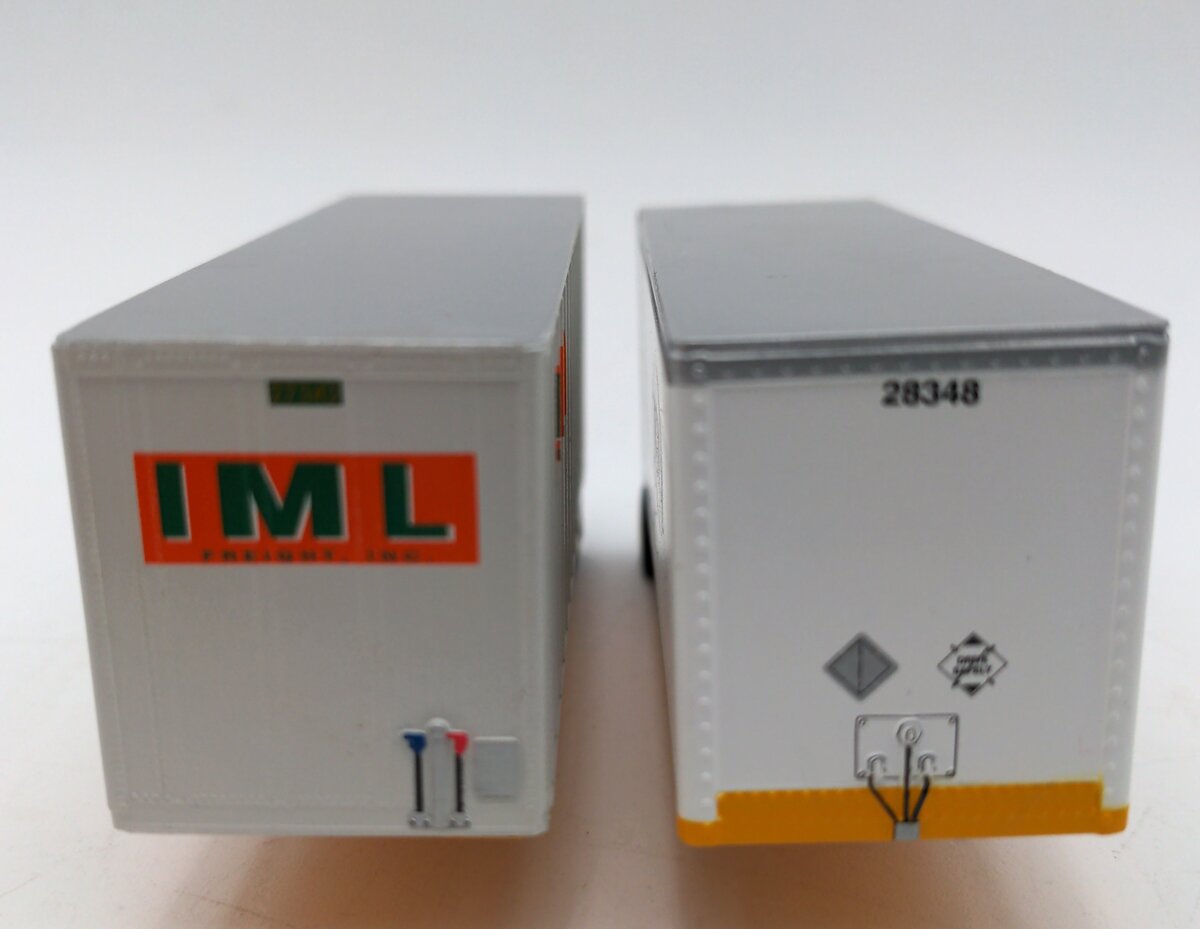 Athearn 91135 HO IML Freight Freightliner & 2-28'' Trailers VG/Box