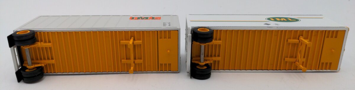Athearn 91135 HO IML Freight Freightliner & 2-28'' Trailers VG/Box